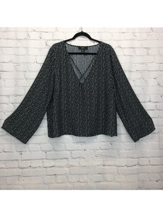 Forever 21 Tops - Forever 21 Women’s Size 2x Criss Cross V-neck Tunic Black/White Flared Sleeves